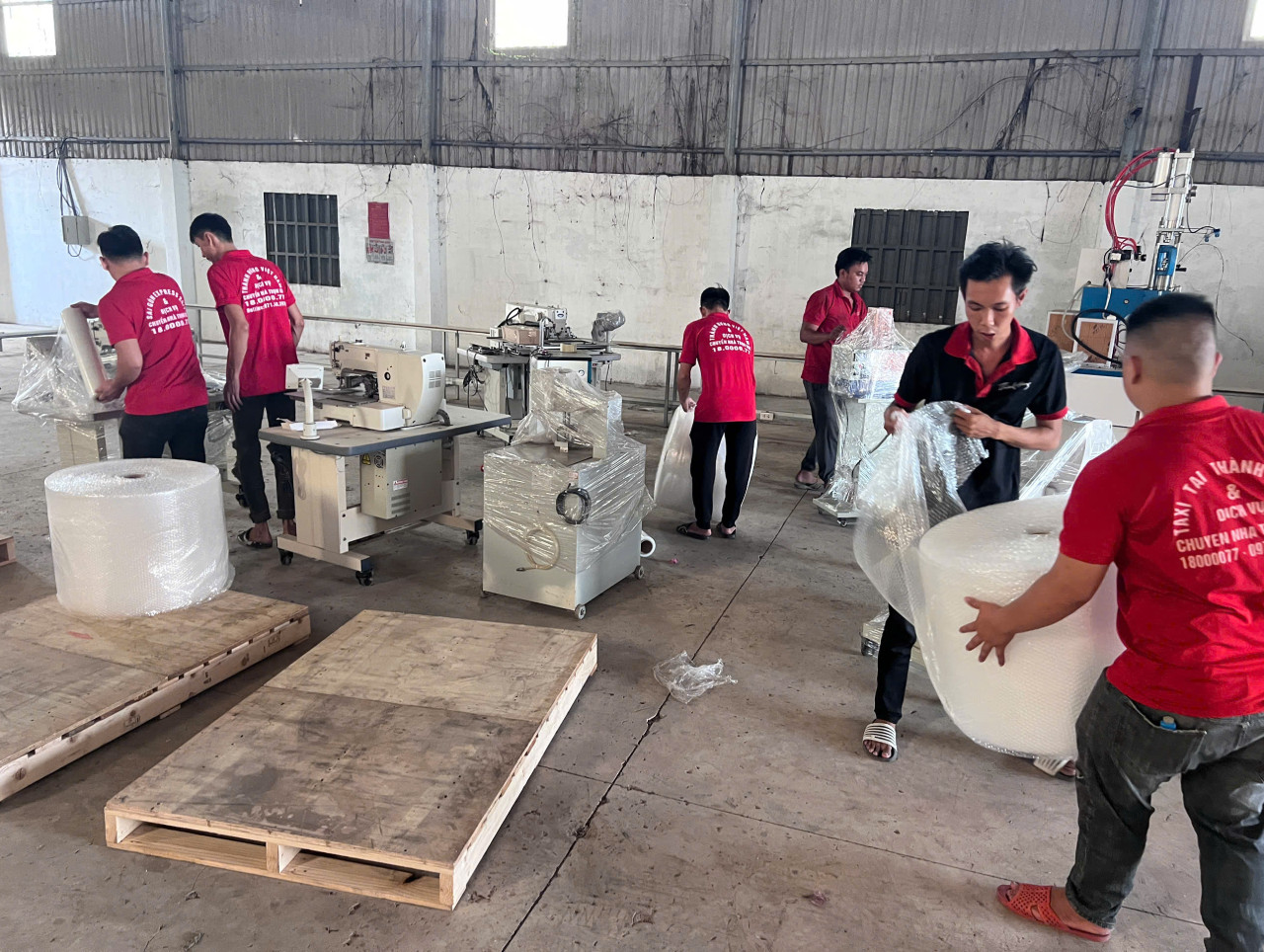 chuyển kho xưởng