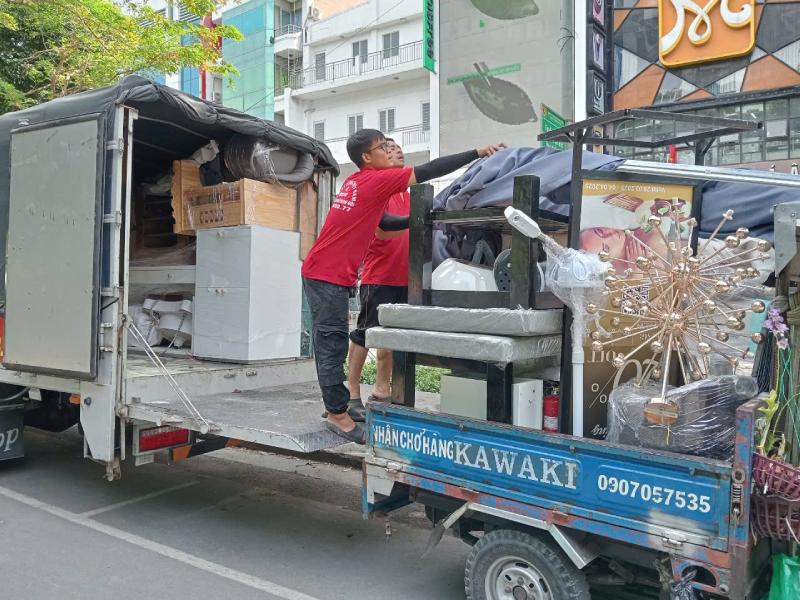 chuyển nhà bằng xe van 1 tấn
