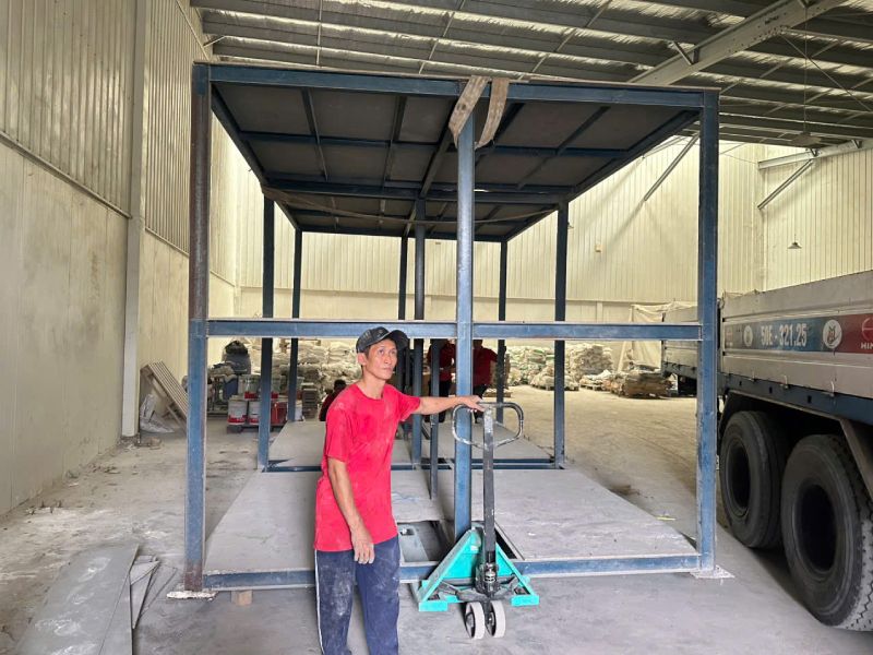 di chuyển kệ nặng bằng cẩu