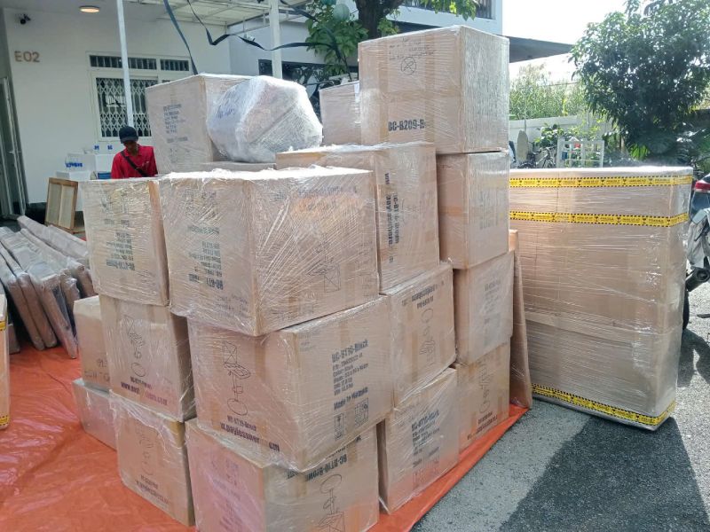 đóng gói bằng thùng carton lớn