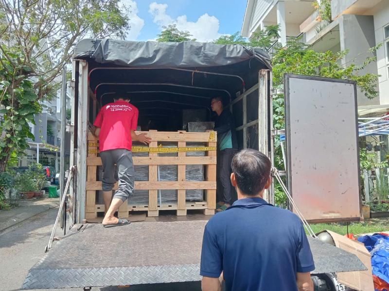 hàng hóa được đóng kiện gỗ đảm bảo an toàn