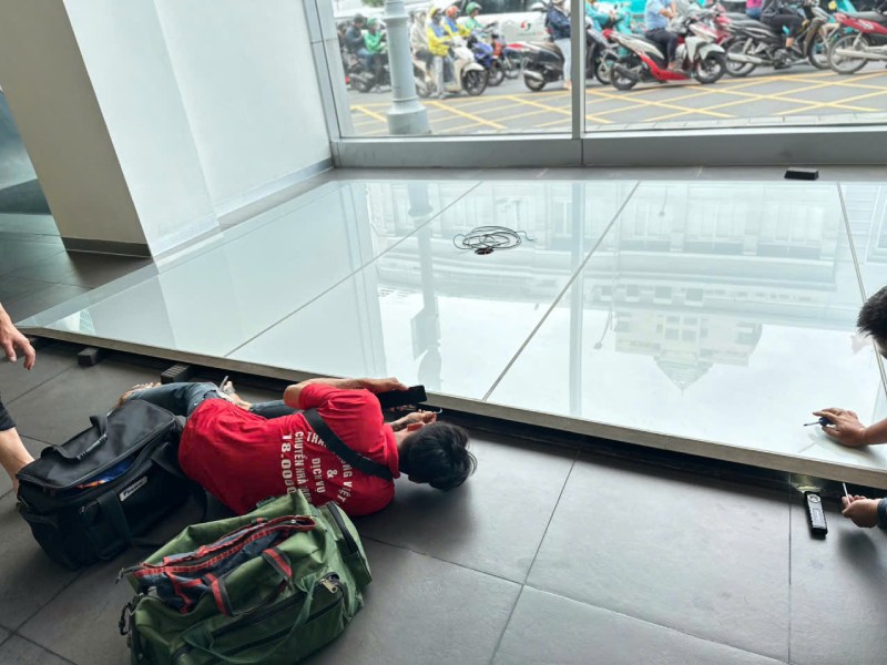 thao-go-vach-ngan-phong-lam-viec