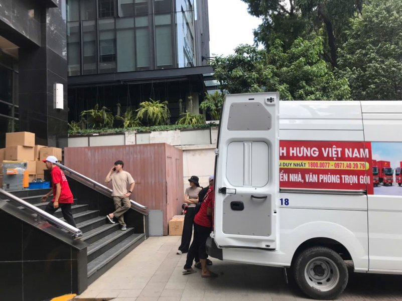 xe tải thành hưng chuyển văn phòng