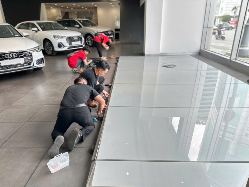 xử lý cẩn thận tỉ mỉ