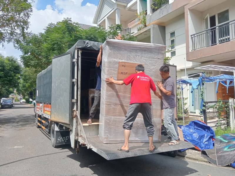 bốc xếp hàng hóa chuyển văn phòng