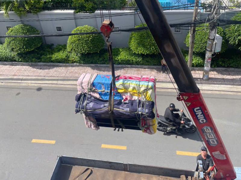 thuê xe cẩu chuyển nhà